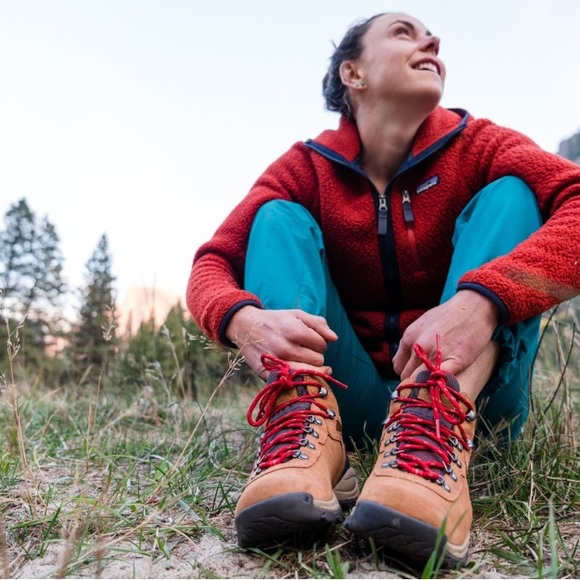 SOLD Columbia Women’s Newton Ridge Plus Hiking Shoes - Picture 5 of 8